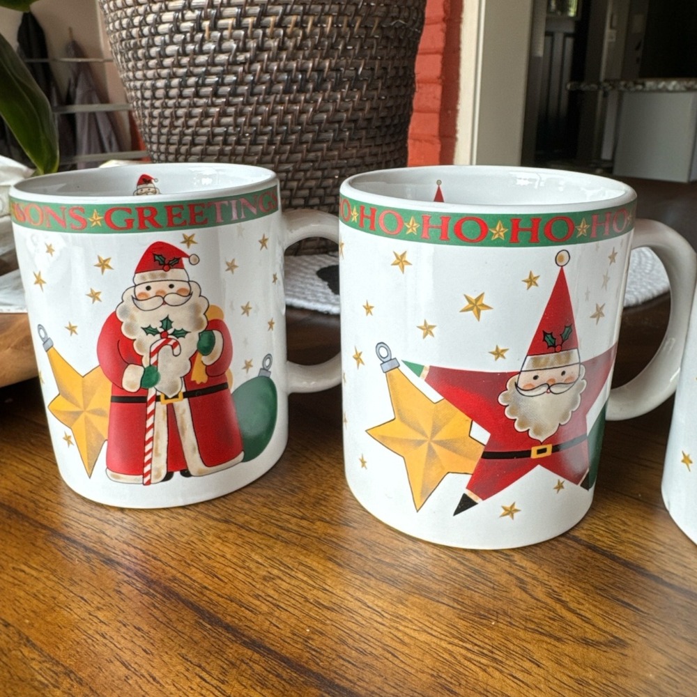 Vintage 1994 Signature Housewares Santa Claus Coffee Mugs Set of 4 – 3 Designs‎